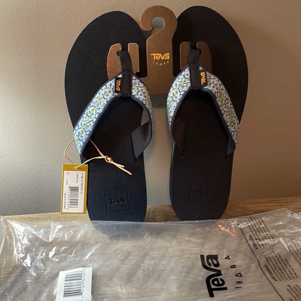 Teva Mush II 4198-W Womens flip flops blue